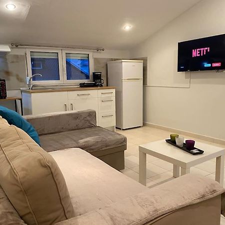 Riga'S Modern Attic Apartment Drama Bagian luar foto