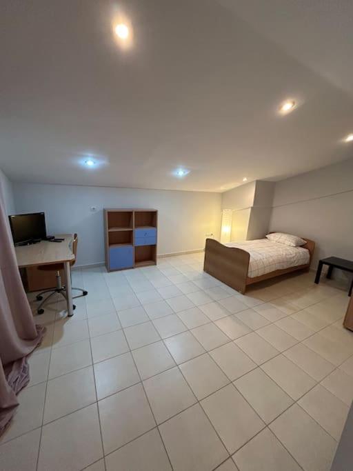 Riga'S Modern Attic Apartment Drama Bagian luar foto